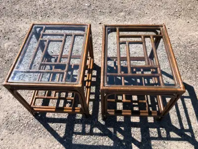 Rattan bamboo glass top coffee table. General wear and tear from regular to use but overall in reall...
