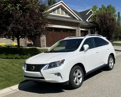 - Lexus RX350, 2014. Excellent condition, very well maintained by original owner. - 140,135 Km. Whit...