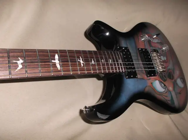 PRS guitar SE SCHIZOID King Crimson in Guitars in Sherbrooke - Image 3