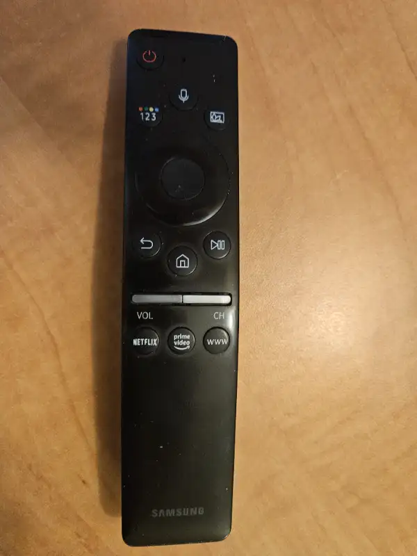 Samsung Smart TV remote. in TVs in Ottawa - Image 2