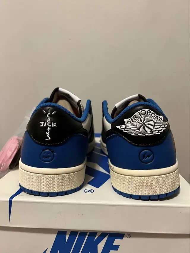 Jordan 1 Retro Low SP Fragment x Travis Scott in Men's Shoes in City of Toronto - Image 4