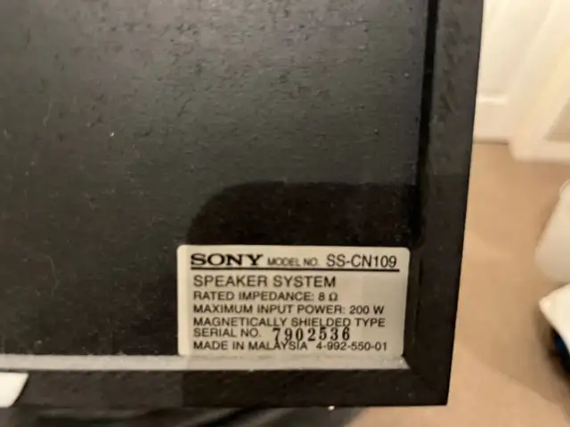 Sony Centre Channel Speaker in Speakers in Calgary - Image 3