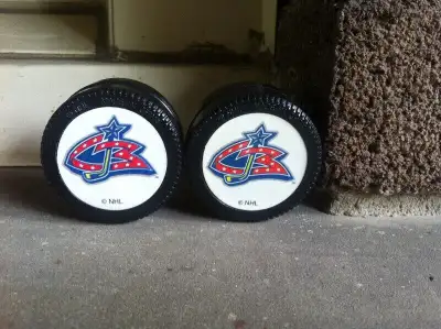 Columbus Blue Jackets Mini Plastic Puck Shaped Yoyo's (2), View more