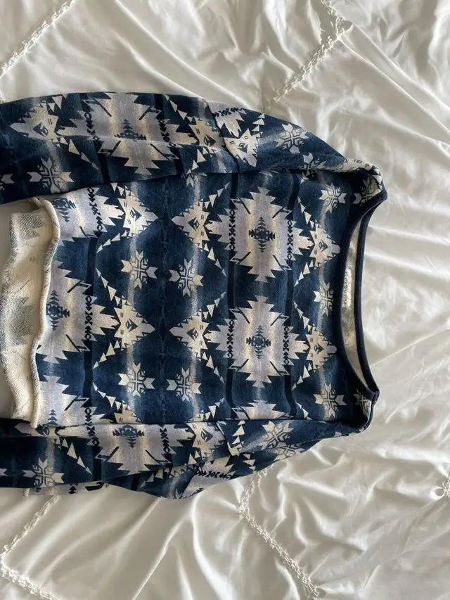 Denim and supply women’s cropped shirt   in Women's - Tops & Outerwear in Edmonton - Image 2