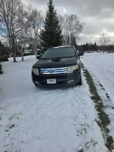 2008 ford edge, awd, 250K. comes with summer and winter tires, paint touch up kit! needs rockers and...