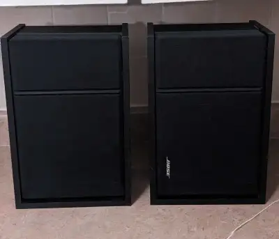 Vintage Bose 201 Series III Direct Reflecting Bookshelf Speakers, View more
