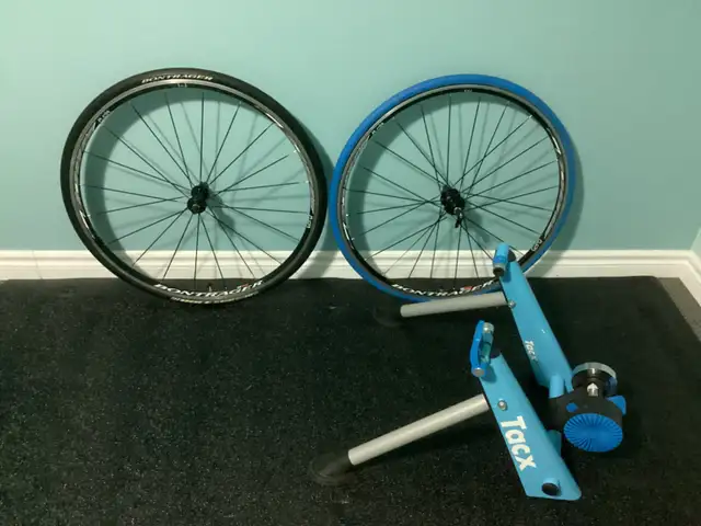 TREK MADONE 5.2  NEW TACX TRAINER and 2 WHEELSETS in Road in Fredericton - Image 9