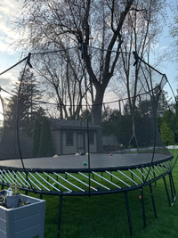 Spring free trampoline