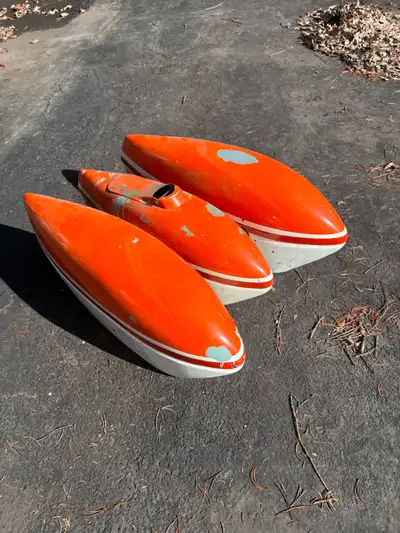 Cessna - 150 wheel pants, need paint.