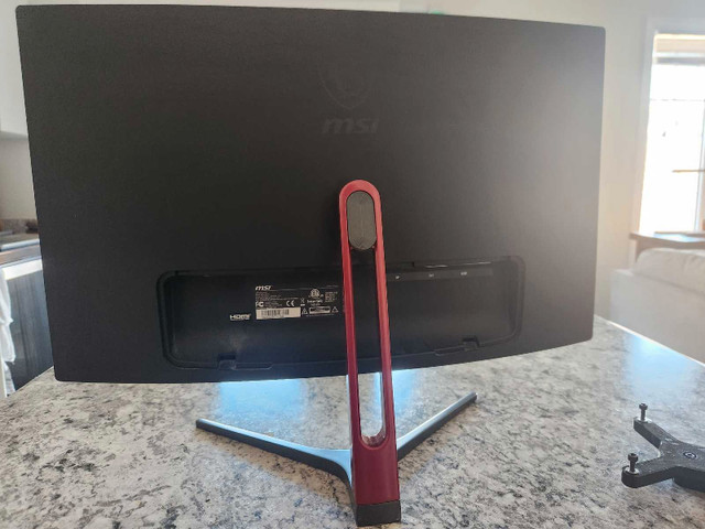 MSI Gaming Monitor 24" Curved in Monitors in Kitchener / Waterloo - Image 3