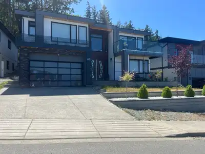 We are a warm and welcoming family home in North Nanaimo offering a private room to a respectful and...