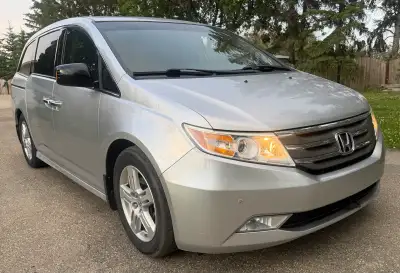 Private Sale by the First and Original Owner! 2011 Honda Odyssey Touring - Fully loaded Only 179,000...