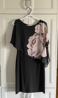 Like-New Women’s Dress Size Small Black Floral 