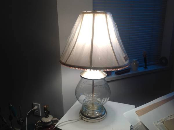 LAMP - ANTIQUE STYLE - in Indoor Lighting & Fans in Delta/Surrey/Langley - Image 2