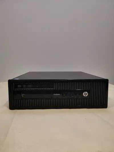 i5-4570 Quad-Core 3.2GHz CPU 8GB DDR3 RAM 1600 MHz GPU output port: 1 DVI and 1 VGA WD 500GB SATA3 H...