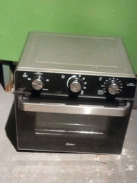 Slightly used 3 in 1 air fryer convection oven works well