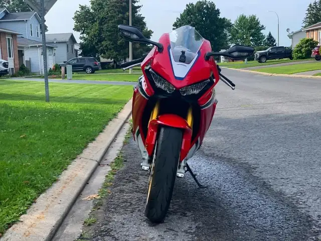2018 Honda 1000RR SP One of a kind in Sport Bikes in Ottawa - Image 3