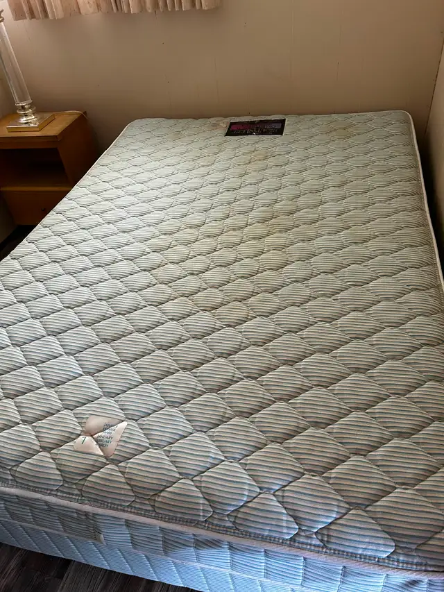 Double bed in Beds & Mattresses in Peterborough - Image 4
