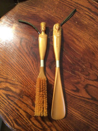 VIntage * SET of EGYPTIAN *  SHOE HORN & CLOTHES BRUSH