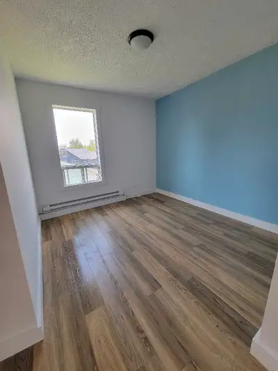 2 bedroom apartment upstairs