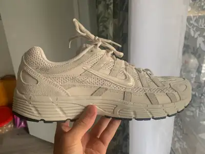 Nike P-6000 SE , View more