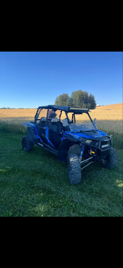 2015 Polaris Rzr 1000xp4 second owner runs and drives good. New primary clutch and drive belt 500km...