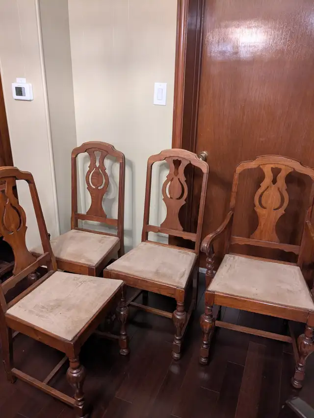Dining Rm Set - Krug Brothers circa 1890 - 1920 in Dining Tables & Sets in Hamilton - Image 11
