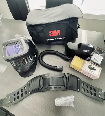 BRAND NEW I ship all over. I provide receipts. The 3M™️ Speedglas™️ G5-01 Heavy-Duty Welding Helmet...