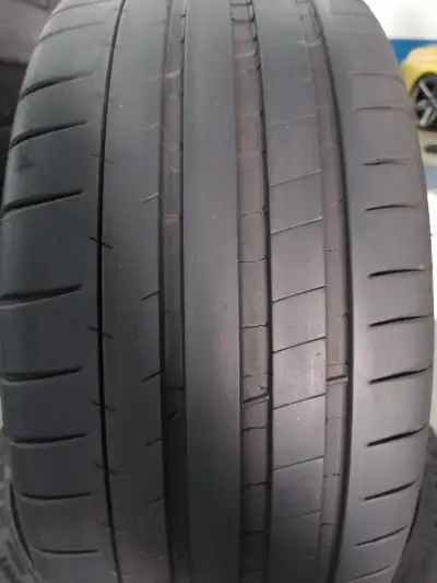 1 x 235/40/19 MICHELIN pilot super sport tires 99% tread left good condition ,,, summer tire for Hon...