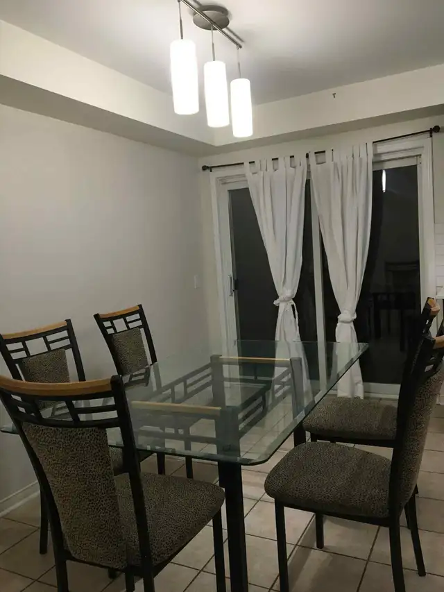 House for Rent/ Room for Rent in Long Term Rentals in Mississauga / Peel Region - Image 9