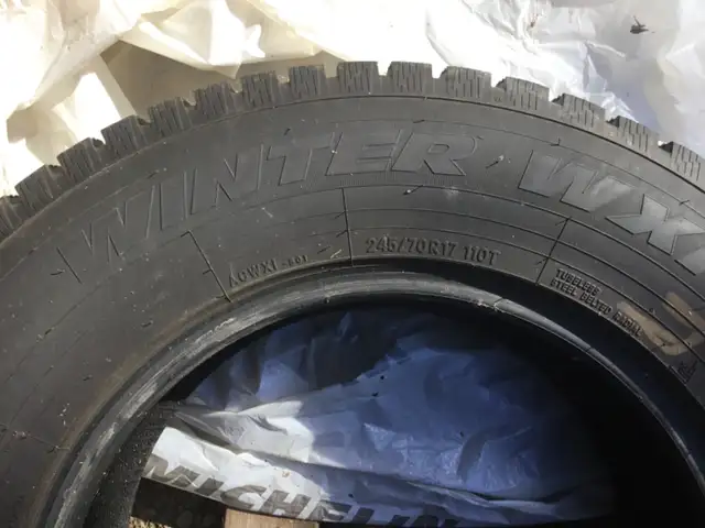 Snow tires, set of 4 in Tires & Rims in Grand Bend - Image 3