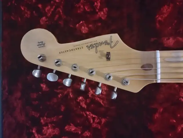 Fender Custom Shop Stratocaster (Trades considered) in Guitars in Moncton - Image 6