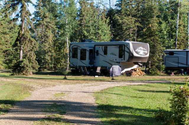 Seasonal RV Lot  Cabin Rental in Alberta - Image 2