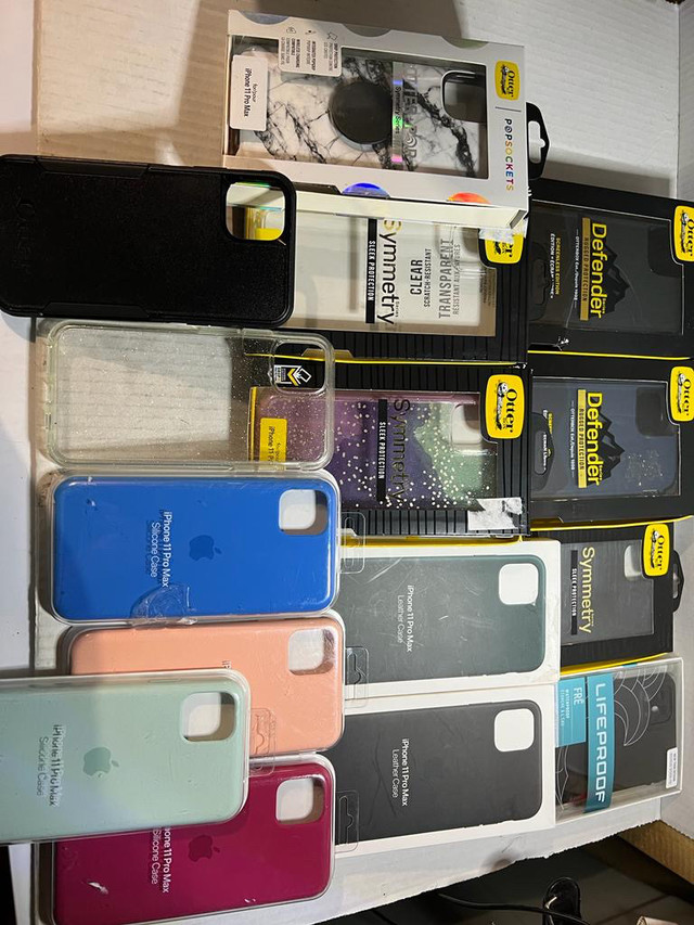 iPhone 11 Pro Max Otterbox original Apple cases  in General Electronics in City of Toronto