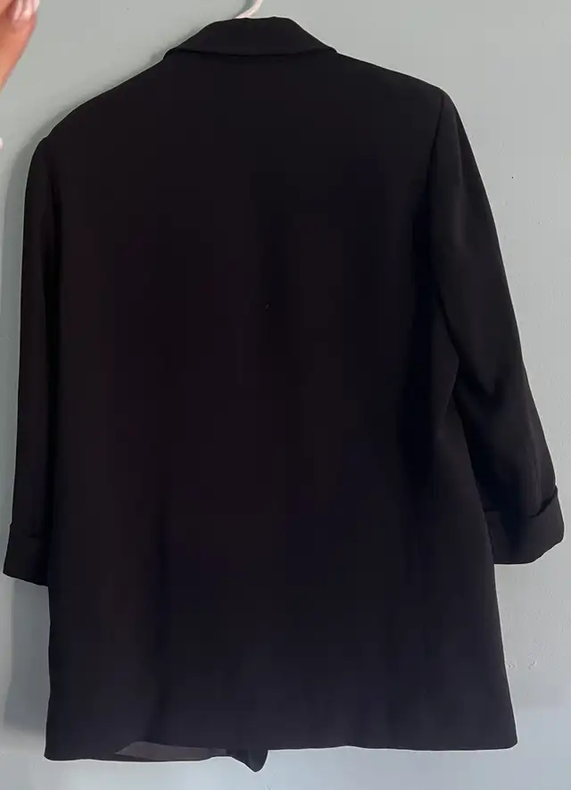 Zara Blazer  in Women's - Tops & Outerwear in City of Toronto - Image 3