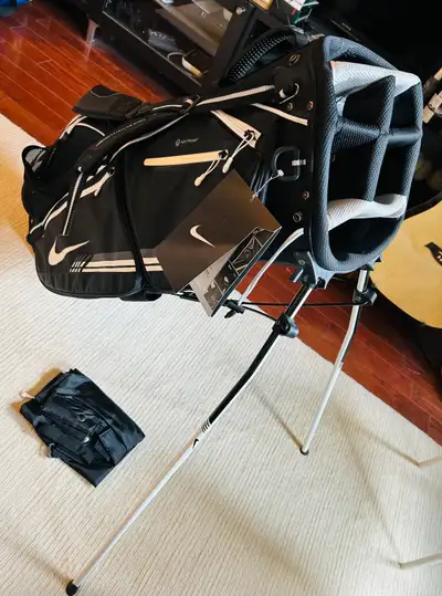 *NEW* Nike Xtreme Sport IV Stand Golf Bag (Adult Unisex), Voir plus