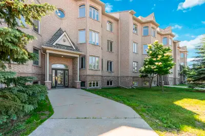 2-Bed 1.5-Bath Condo with Bus to Blair at Your Door (Route #39)