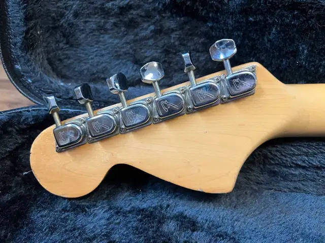 1979 Fender Stratocaster in Guitars in Oakville / Halton Region - Image 5