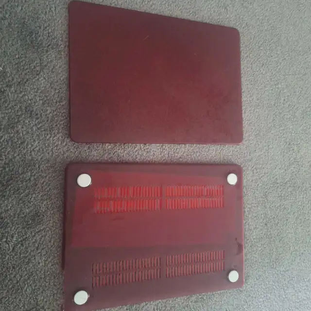MOSISO Red Protective Case and Keyboard Cover for MacBook in Laptop Accessories in Oakville / Halton Region - Image 4