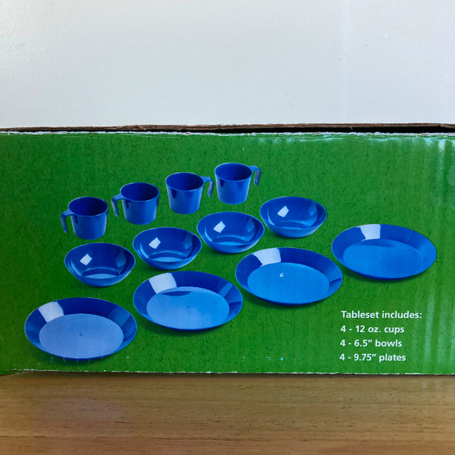 Camping/Picnic 4-Person Tableware Set. FREE GTA Delivery in Other in Oshawa / Durham Region - Image 4