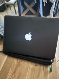 MacBook Air 13.3  (2014) model