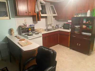 Apt.for rent: Very Large, very clean, Furnished, 1-bedroom, basement Apt. in bungalow -Location: Bat...