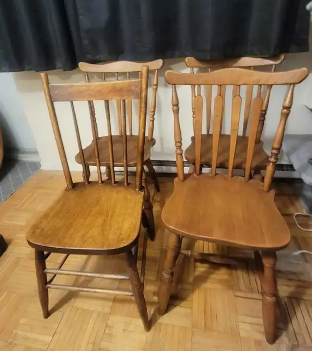 dining room table with chairs in Dining Tables & Sets in Mississauga / Peel Region - Image 5