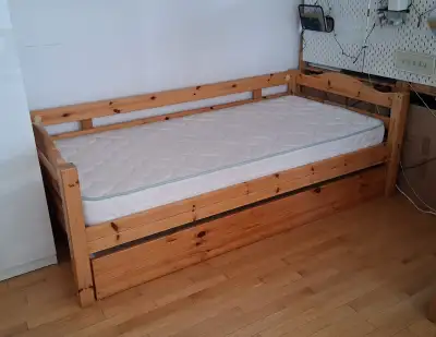 Lit simple avec second couchage intégré - URGENT, View more