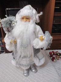 Holiday Collectible Santa Claus /Figure, by Gluckstein Home