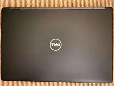 Dell Lat. 5580 i7 - Touch Screen - 16/256 GB WIN 11, View more
