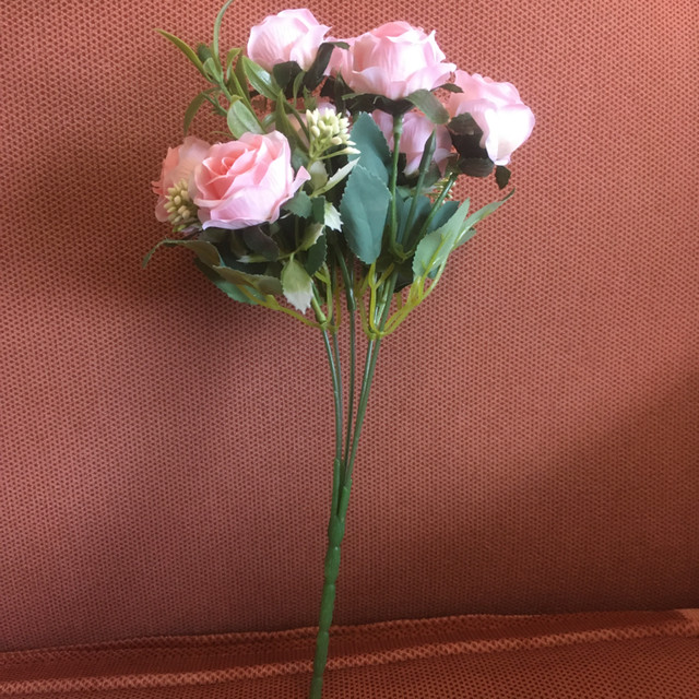 Artificial Rose Flower Mini Bouquet - Light Pink (2x available) dans Décoration intérieure et accessoires  à Ville de Montréal