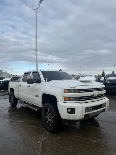 2017 2500HD Duramax Tuned and deleted 5 on the fly Aftermarket \/ Down pipe Air to air Cold air inta...