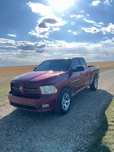 Selling my Dodge Ram 1500 Sport, been a very good, very reliable truck with 340,462 km on it. Was my...