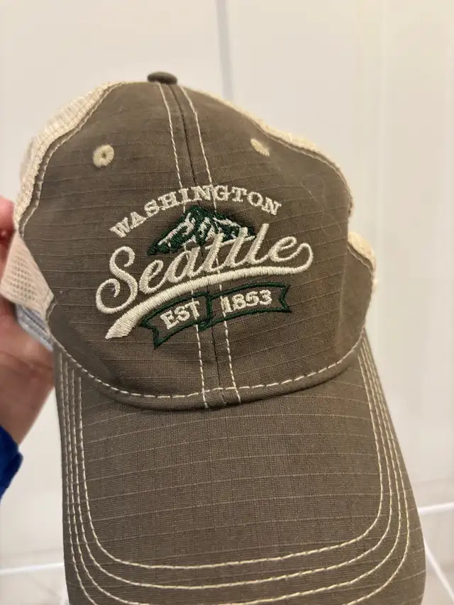 New Era Cap in Men's in City of Halifax - Image 2